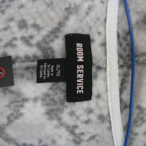 Nordstroms PJs Fleece XL Snake Print Onesie  Like New - Picture 9 of 11